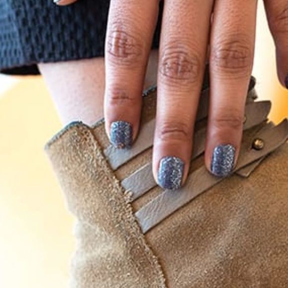 Color Street - Moon River, moody glittery gray, nail sets. - Picture 5 of 8